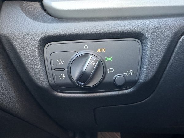 2019 Audi A3 35 TDI Black Edition - Image 29
