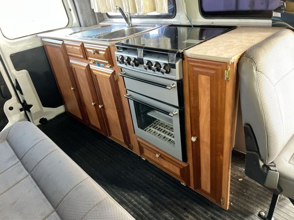2013 Renault Master LWB Mid Roof Turbo Diesel Manual Van - Image 17