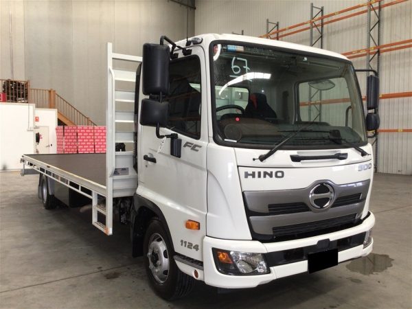 2023 Hino FC 500 4 x 2 Tray Body Truck - Image 2