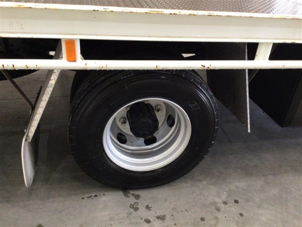 2023 Hino FC 500 4 x 2 Tray Body Truck - Image 13