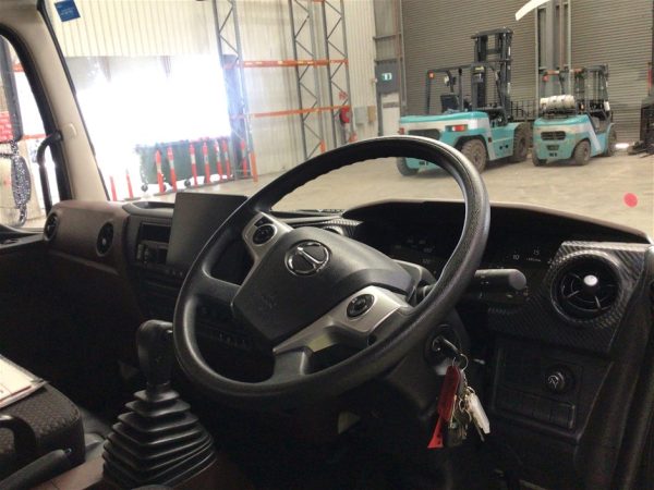 2023 Hino FC 500 4 x 2 Tray Body Truck - Image 16