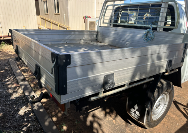 2018 Mitsubishi Triton 4X4 GLX ADAS MR Turbo Diesel Auto Crew Cab Chassis - Image 9