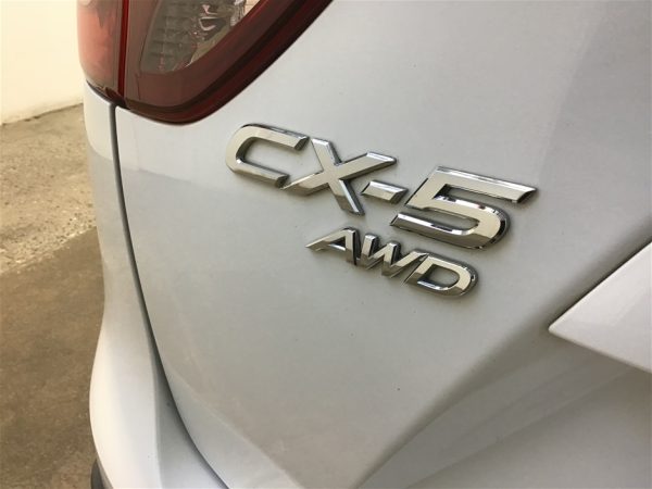 2016 Mazda CX-5 Akera KE - Image 9