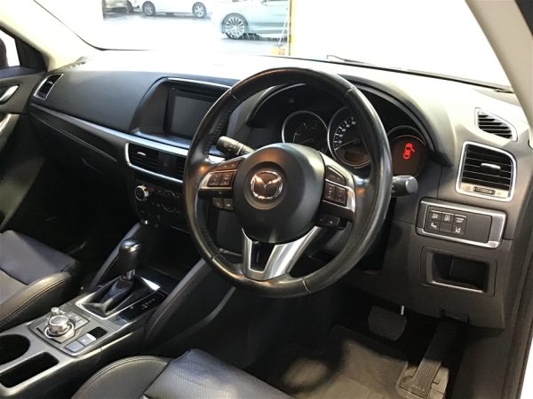 2016 Mazda CX-5 Akera KE - Image 14