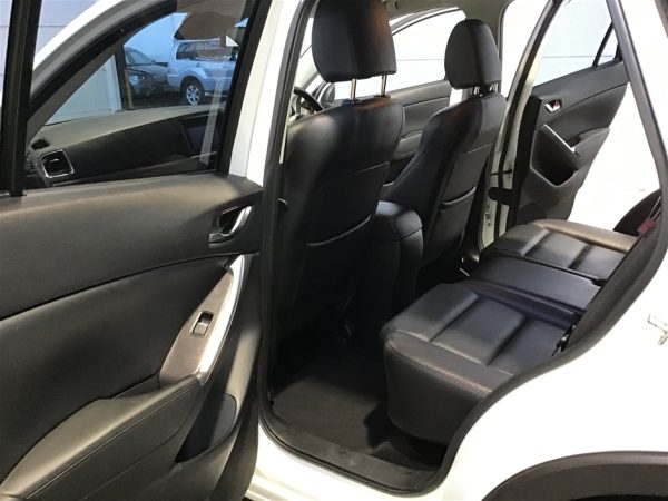 2016 Mazda CX-5 Akera KE - Image 19