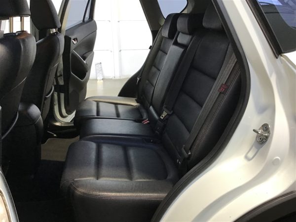 2016 Mazda CX-5 Akera KE - Image 20
