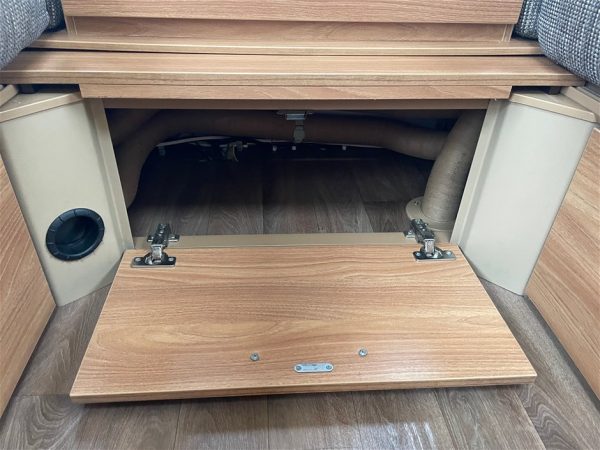 2015 Swift Explorer 564 Caravan - Image 29